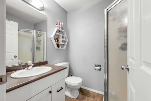 2105 52 Avenue Close, Lloydminster, AB 