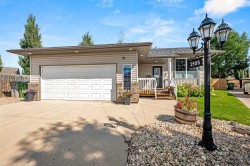 2105 52 Avenue Close  Lloydminster, AB T9V 2Z8