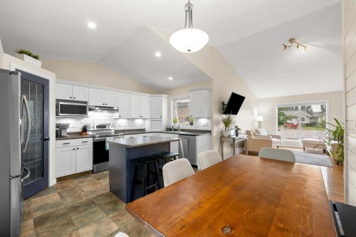 2105 52 Avenue Close, Lloydminster, AB 