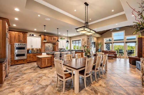 2012 63 Avenue, Lloydminster, AB 