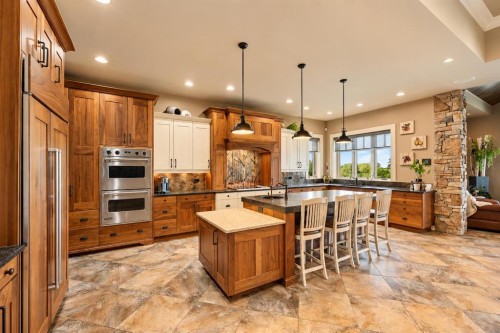 2012 63 Avenue, Lloydminster, AB 