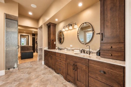2012 63 Avenue, Lloydminster, AB 