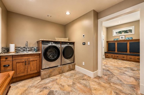 2012 63 Avenue, Lloydminster, AB 