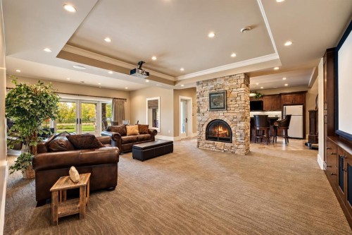 2012 63 Avenue, Lloydminster, AB 