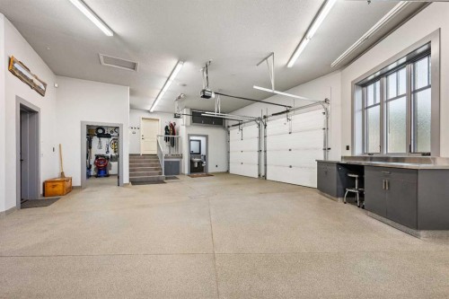 2012 63 Avenue, Lloydminster, AB 