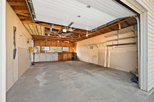 5116 56A Street, Lloydminster, AB 