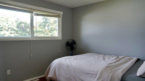300 3 Street North, Marwayne, AB 