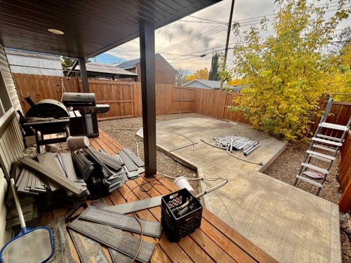 707 9 Avenue, Wainwright, AB 