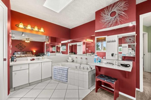 4019 58 Avenue Close, Lloydminster, AB 