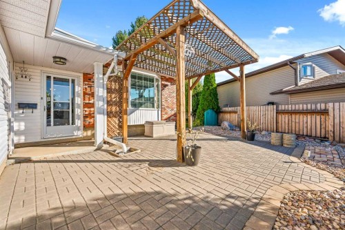 4019 58 Avenue Close, Lloydminster, AB 