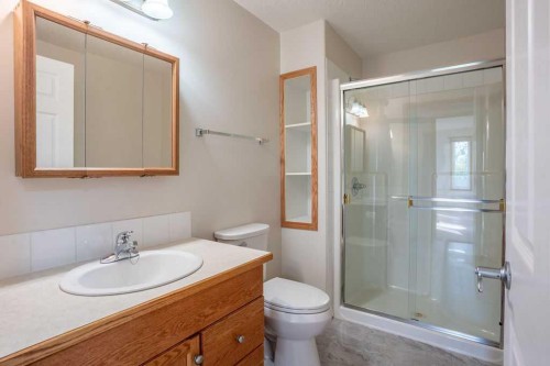 211-5120 51 Avenue, Vermilion, AB 