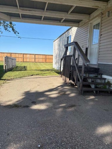 125-5308 57 Street East, Lloydminster, AB 