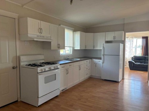 125-5308 57 Street East, Lloydminster, AB 