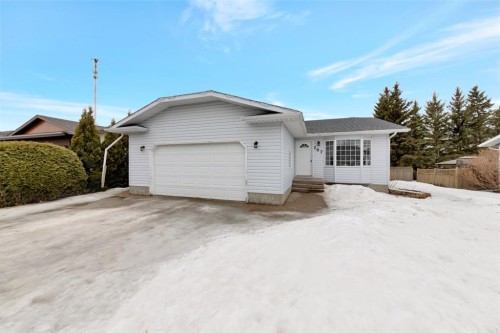 207 3Rd Avenue East, Neilburg, SK 