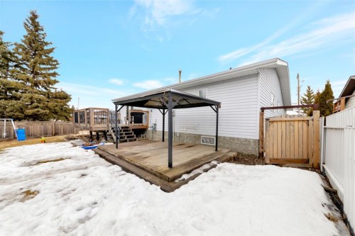 207 3Rd Avenue East, Neilburg, SK 