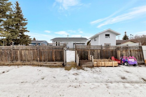 207 3Rd Avenue East, Neilburg, SK 