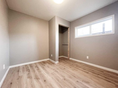 733 9 Avenue, Wainwright, AB 