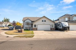 2113 52 Avenue Lloydminster, AB T9V 3H2