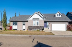 5614 21 Street Close Lloydminster, AB T9V 3N2