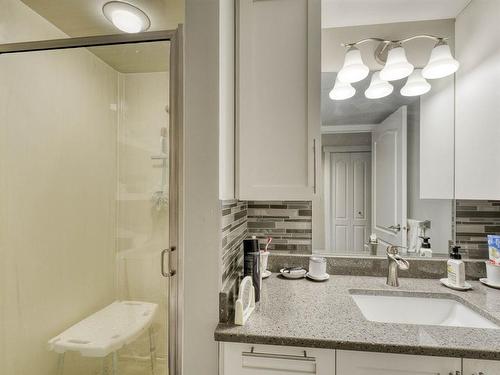 254209 Woodland Road, Rural Rocky View County, AB - Indoor Photo Showing Bathroom