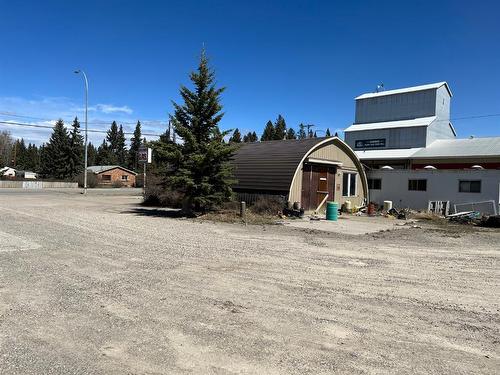 1005 Main Avenue Se, Sundre, AB 