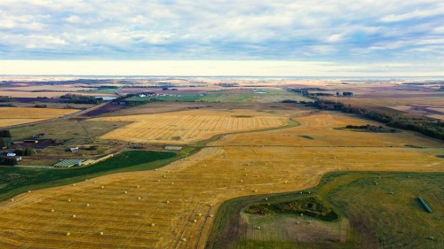 6360 C & E Trail, Innisfail, AB 