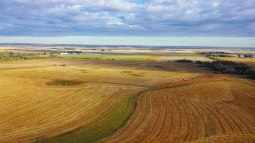 6360 C & E Trail, Innisfail, AB 