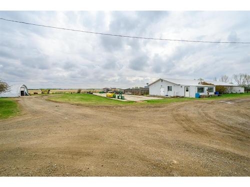 30319 Highway 2A, Carstairs, AB - Outdoor
