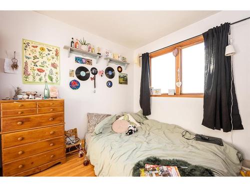 244027 Horizon View Road, Rural Rocky View County, AB - Indoor Photo Showing Bedroom