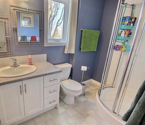 309 2Nd Street South, Marwayne, AB - Indoor Photo Showing Bathroom