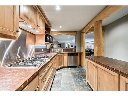 24314 Meadow Drive, Rural Rocky View County, AB - Indoor Photo Showing Kitchen