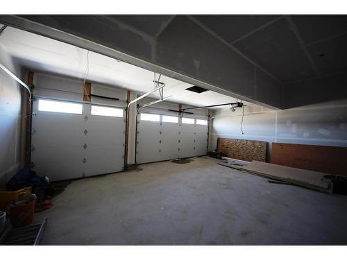 35 Viceroy Crescent, Olds, AB - Indoor Photo Showing Garage