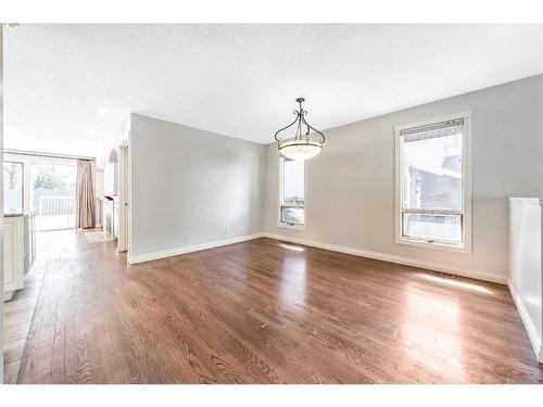 211 Pump Hill Crescent Sw, Calgary, AB - Indoor With Fireplace