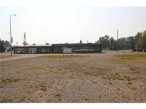 201 Center Street, Sundre, AB 