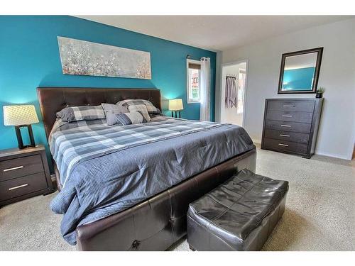 484063 Range Road 20, Blackfoot, AB - Indoor Photo Showing Bedroom