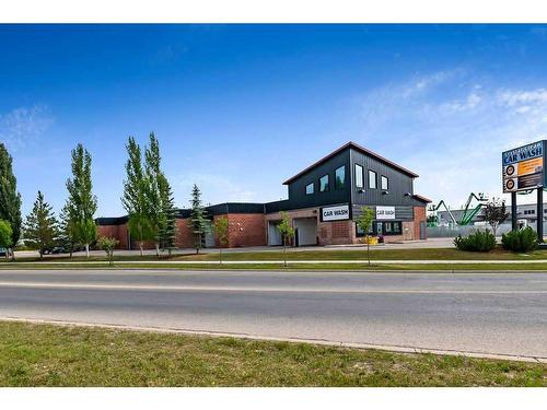 1101 & 1103 North Railway Street, Okotoks, AB 