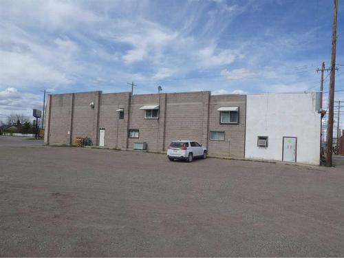 119 2 Avenue North, Vulcan, AB 