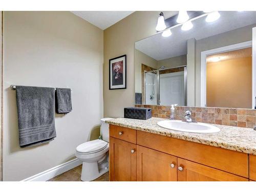2-2427 29 Street Sw, Calgary, AB - Indoor Photo Showing Bathroom