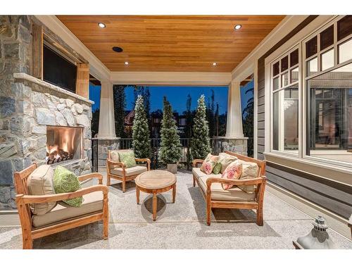 1106 Frontenac Avenue Sw, Calgary, AB - Outdoor With Deck Patio Veranda With Exterior