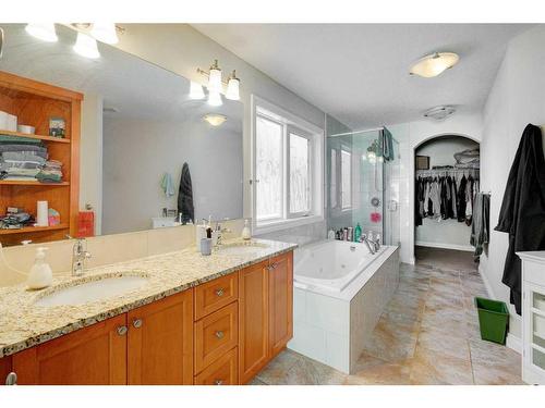 71 Copperstone Drive Se, Calgary, AB - Indoor Photo Showing Bathroom
