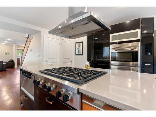 220 12 Street Nw, Calgary, AB - Indoor Photo Showing Kitchen With Upgraded Kitchen