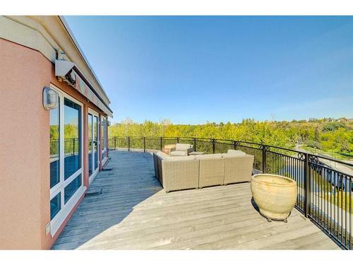 6501-400 Eau Claire Avenue Sw, Calgary, AB - Outdoor With View With Exterior