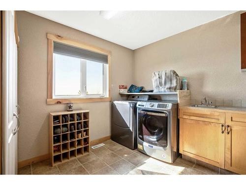 152081 Range Road 222, Rural Vulcan County, AB - Indoor Photo Showing Laundry Room