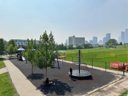 218 11 Street Ne, Calgary, AB - Outdoor With View