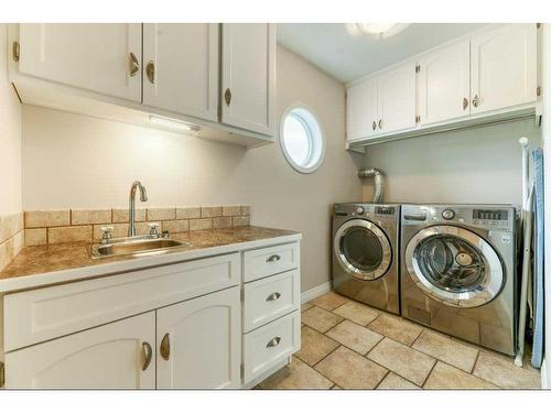 692 West Chestermere Drive, Chestermere, AB - Indoor Photo Showing Laundry Room