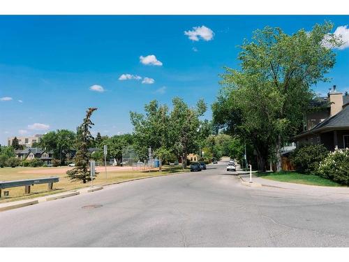 727 35A Street Nw, Calgary, AB - Outdoor With View