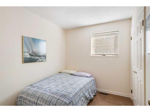 3632 1 Street Sw, Calgary, AB - Indoor Photo Showing Bedroom