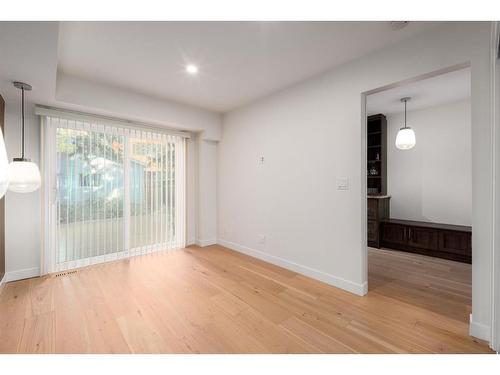 120 15 Street Nw, Calgary, AB - Indoor Photo Showing Other Room