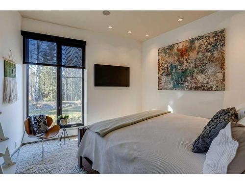 6 Cummer Place West, Bragg Creek, AB - Indoor Photo Showing Bedroom