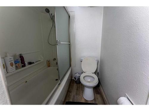 3 1 Avenue South, Grassland, AB - Indoor Photo Showing Bathroom